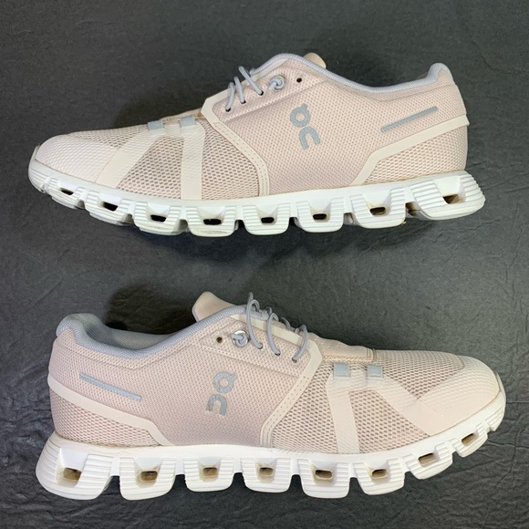 On Cloud 5 Women’s Running Walking Sneakers Pink & Grey Shoe Size- 9 - Picture 6 of 11